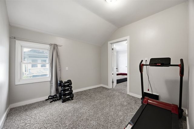 1619 5th Avenue SE, Cedar Rapids, IA 52403