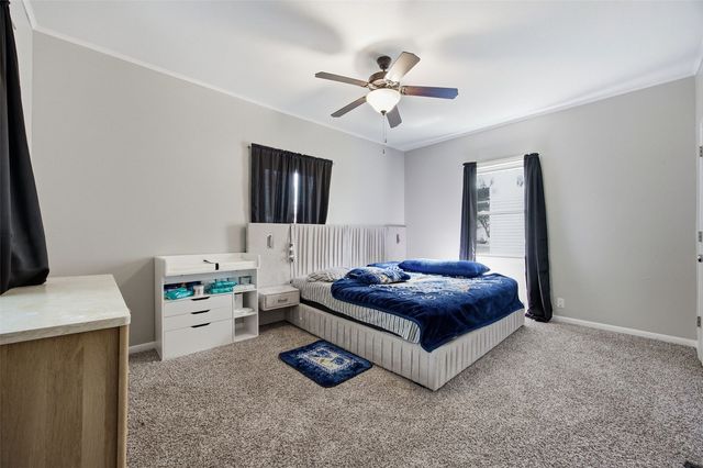 1619 5th Avenue SE, Cedar Rapids, IA 52403
