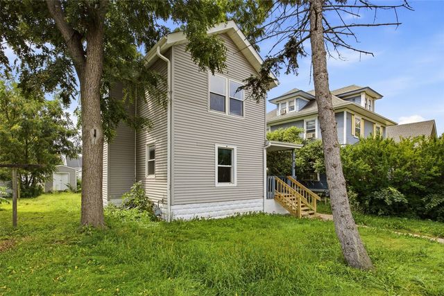 1619 5th Avenue SE, Cedar Rapids, IA 52403