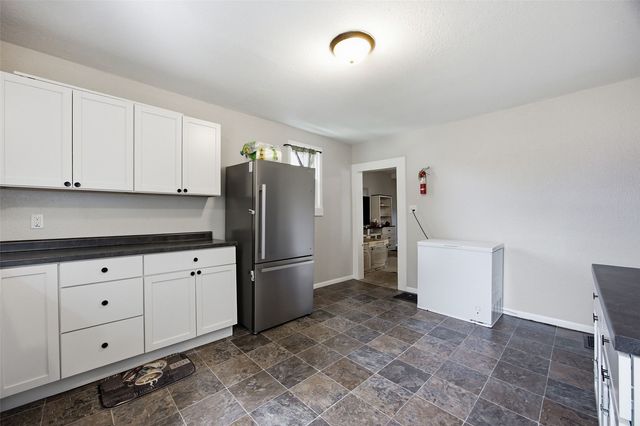 1619 5th Avenue SE, Cedar Rapids, IA 52403