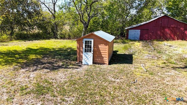 2325 FM 1160 Road, Louise, TX 77455