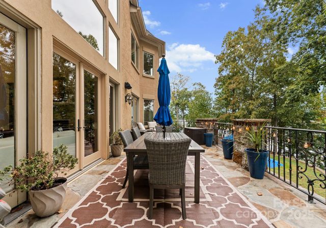 115 Emerald Point Lane, Mooresville, NC 28117