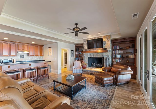 115 Emerald Point Lane, Mooresville, NC 28117