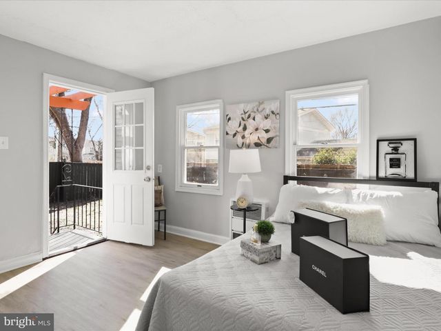 2608 ARLINGTON BLVD, Arlington, VA 22204