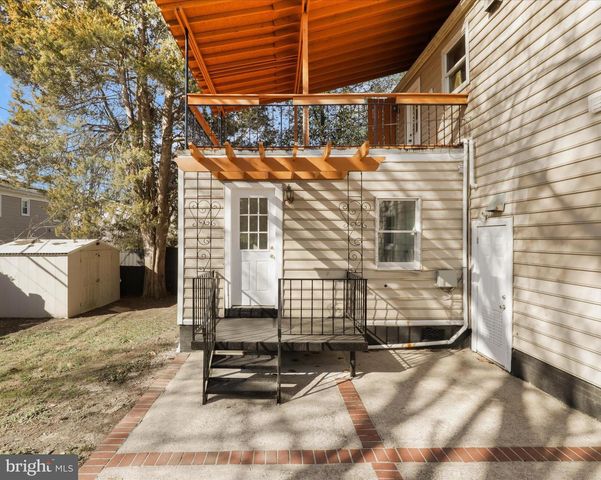 2608 ARLINGTON BLVD, Arlington, VA 22204