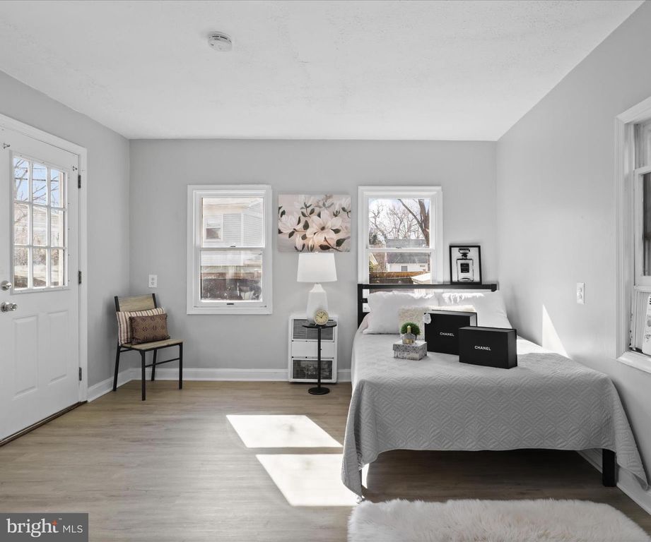 2608 ARLINGTON BLVD, Arlington, VA 22204
