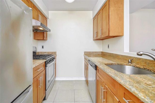 40-40 75th Street 3J, Elmhurst, NY 11373