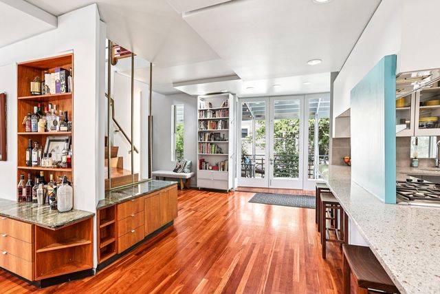 1003 Wesley Avenue, Evanston, IL 60202