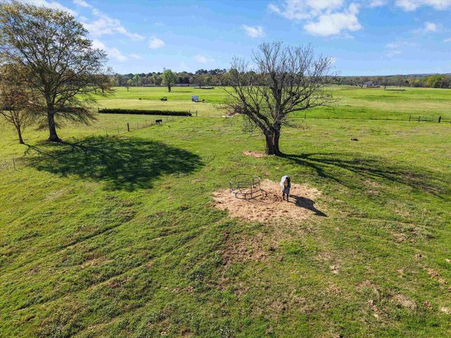 5833 S FM 726, Gilmer, TX 75645