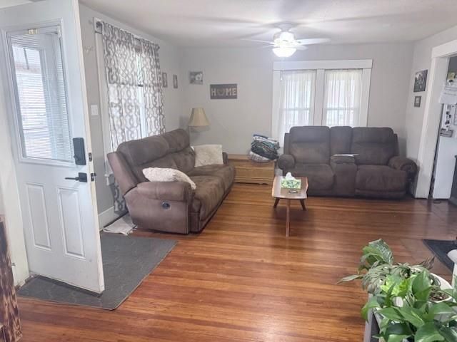 206 N 8th Street, Savannah, MO 64485