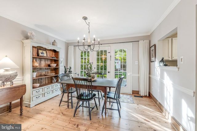 11686 STOCKBRIDGE LN, Reston, VA 20194