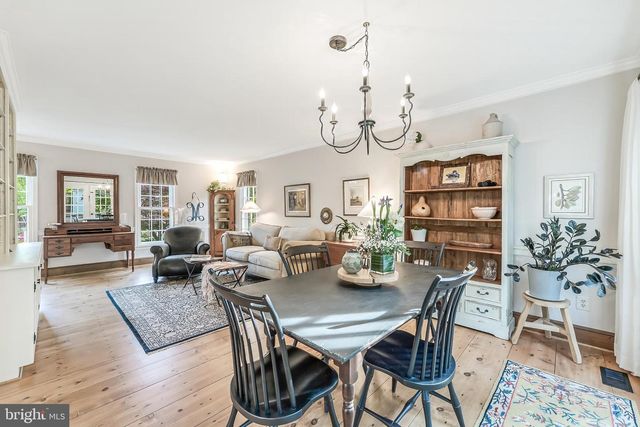11686 STOCKBRIDGE LN, Reston, VA 20194
