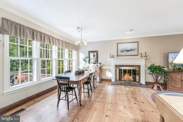 11686 STOCKBRIDGE LN, Reston, VA 20194