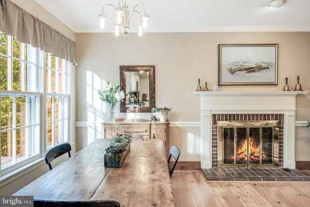 11686 STOCKBRIDGE LN, Reston, VA 20194