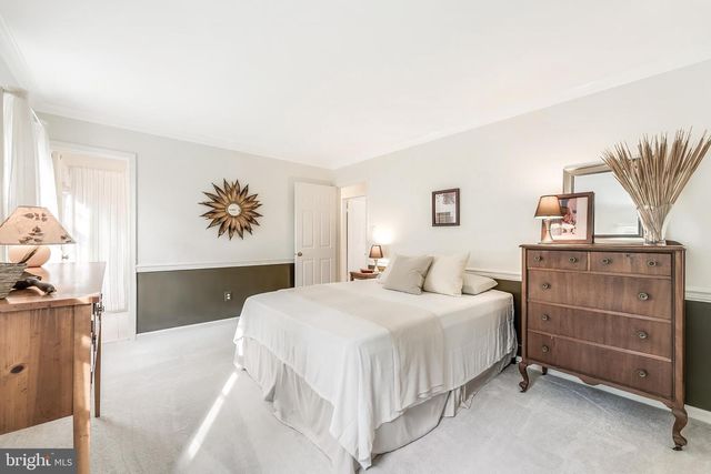 11686 STOCKBRIDGE LN, Reston, VA 20194