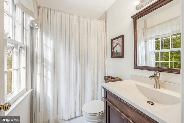 11686 STOCKBRIDGE LN, Reston, VA 20194