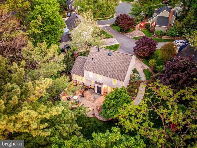 11686 STOCKBRIDGE LN, Reston, VA 20194