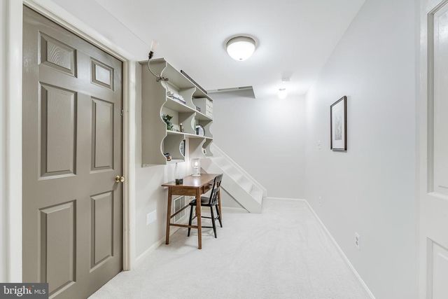 11686 STOCKBRIDGE LN, Reston, VA 20194