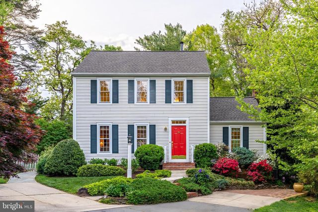 11686 STOCKBRIDGE LN, Reston, VA 20194