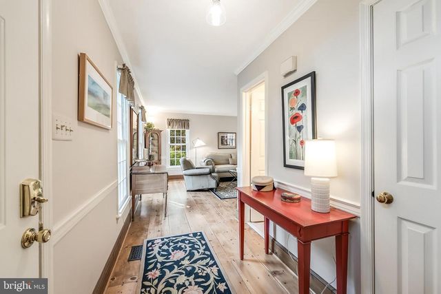 11686 STOCKBRIDGE LN, Reston, VA 20194