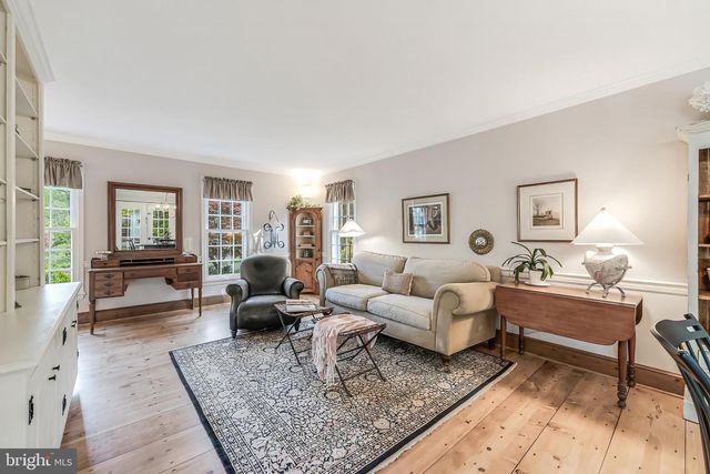 11686 STOCKBRIDGE LN, Reston, VA 20194