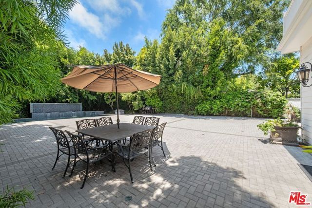 453 S Bentley Avenue, Los Angeles, CA 90049