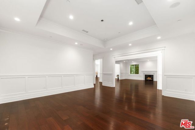 453 S Bentley Avenue, Los Angeles, CA 90049