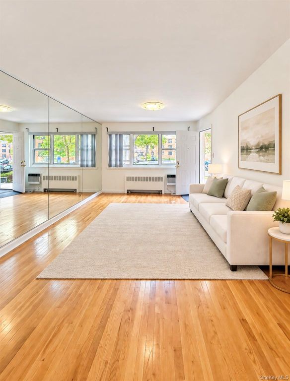 6938 Kissena Boulevard A, Flushing, NY 11367 — photo 2