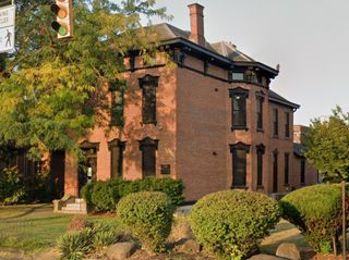895 S High Street, Columbus, OH 43206
