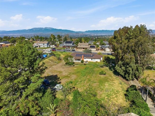 16563 Tava, Riverside, CA 92504