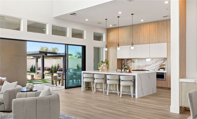 10637 Patina Hills Court, Las Vegas, NV 89135