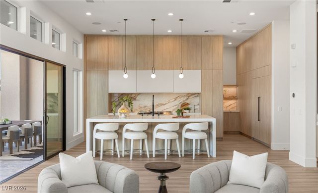 10637 Patina Hills Court, Las Vegas, NV 89135