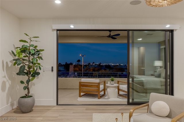 10637 Patina Hills Court, Las Vegas, NV 89135