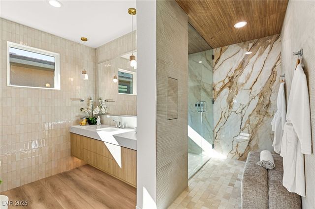 10637 Patina Hills Court, Las Vegas, NV 89135