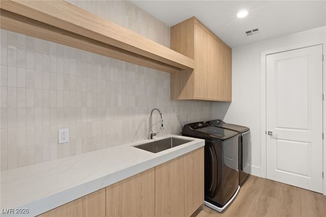 10637 Patina Hills Court, Las Vegas, NV 89135