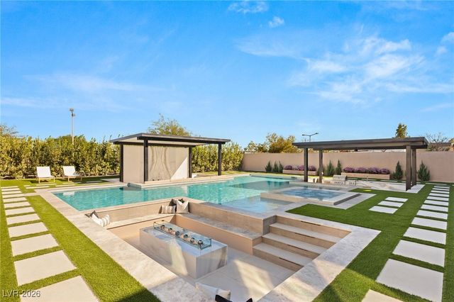 10637 Patina Hills Court, Las Vegas, NV 89135