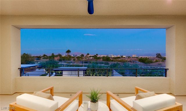 10637 Patina Hills Court, Las Vegas, NV 89135