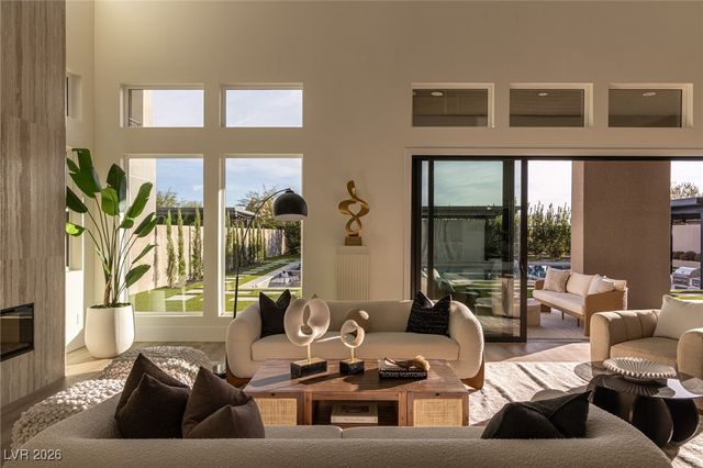 10637 Patina Hills Court, Las Vegas, NV 89135