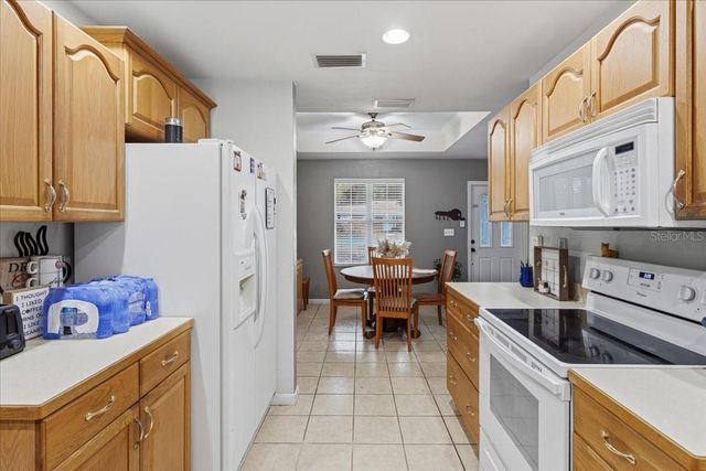 24055 NW 176TH AVENUE, High Springs, FL 32643