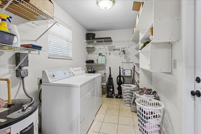 24055 NW 176TH AVENUE, High Springs, FL 32643