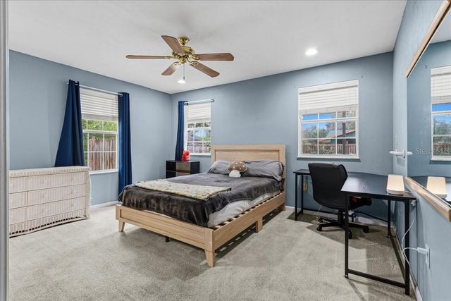 24055 NW 176TH AVENUE, High Springs, FL 32643