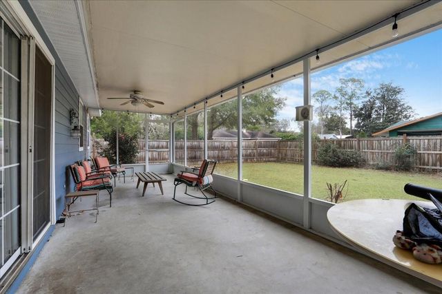 24055 NW 176TH AVENUE, High Springs, FL 32643