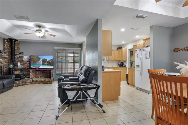 24055 NW 176TH AVENUE, High Springs, FL 32643