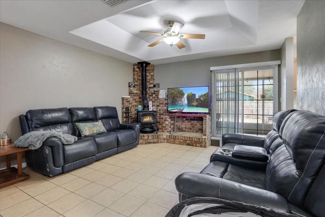 24055 NW 176TH AVENUE, High Springs, FL 32643