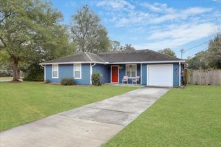 24055 NW 176TH AVENUE, High Springs, FL 32643