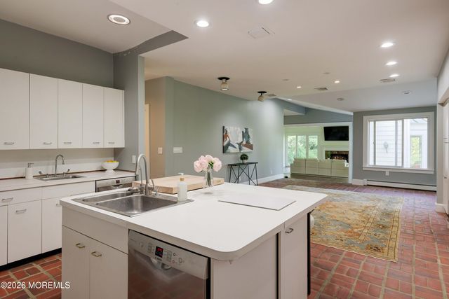 5 Edwards Point Road, Rumson, NJ 07760