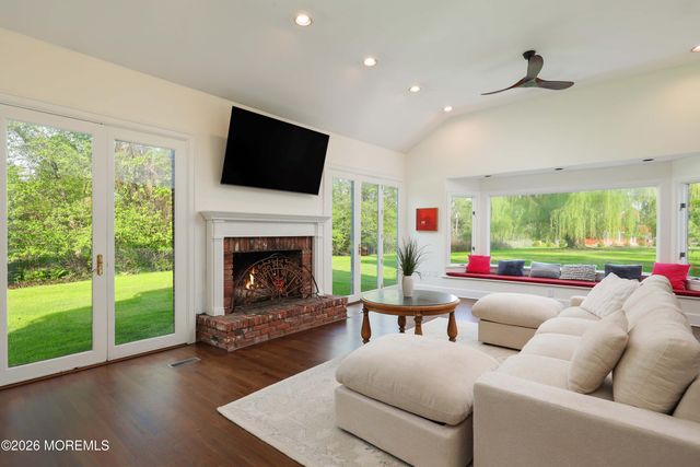 5 Edwards Point Road, Rumson, NJ 07760