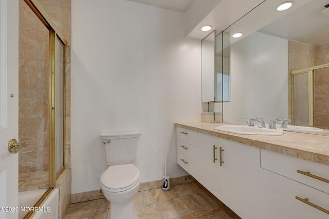 5 Edwards Point Road, Rumson, NJ 07760