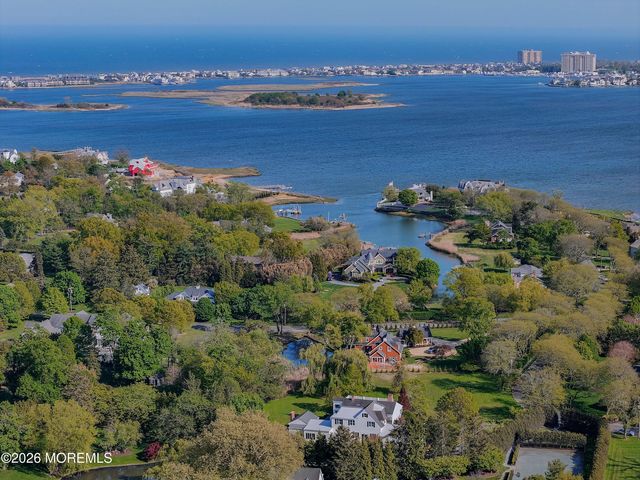 5 Edwards Point Road, Rumson, NJ 07760