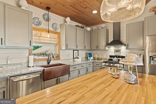 117 Harris Ridge Court, Young Harris, GA 30582